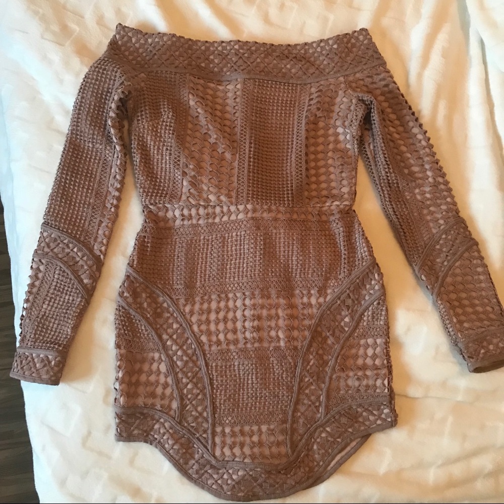 SOLD ❌ Mauve Tobi crochet dress. Small
